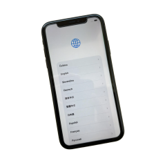 Apple iPhone 11 128GB (86% Battery) + Premium Spigen Case & Glass