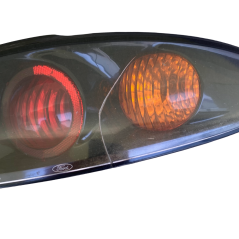 Rear light right - cracked Ford Puma MK1 (1997-2002)