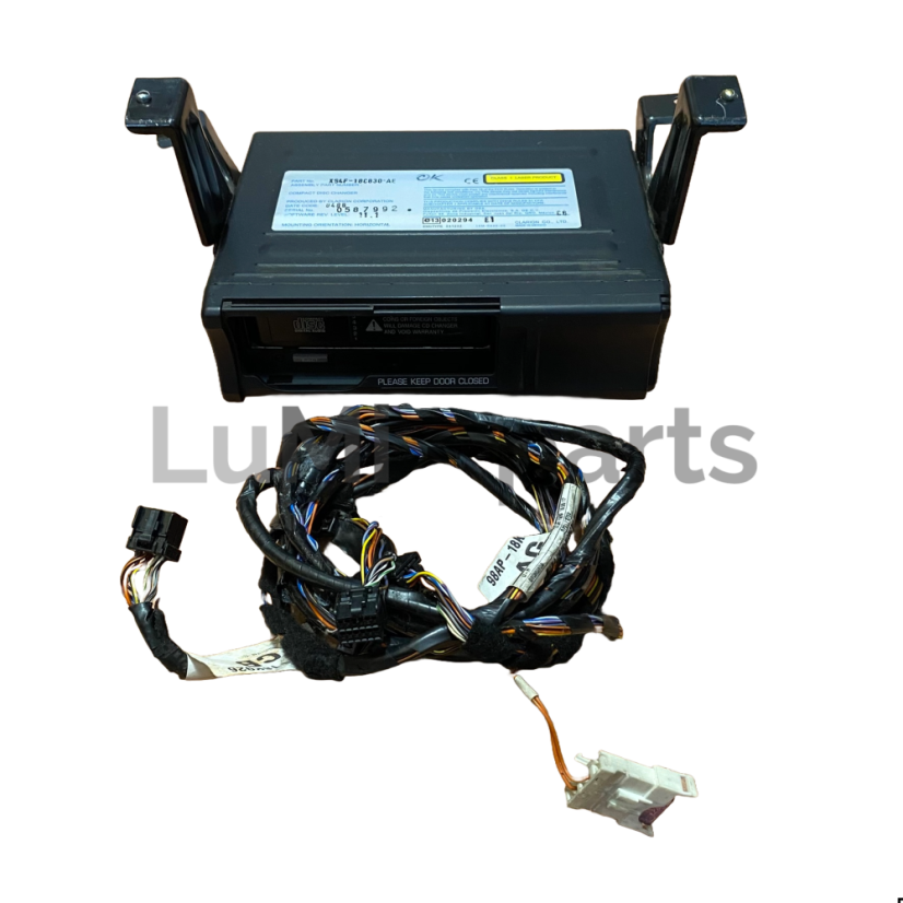 CD changer Ford XS4F-18C830-AE